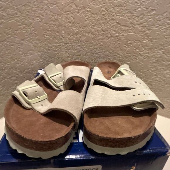 Birkenstock Women’s 11 Arizona Slide Sandals Faded Lime Suede Leather Hippie NWT - Picture 2 of 11